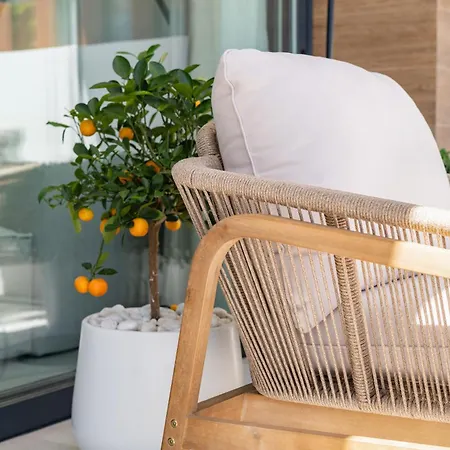 Dunes Penthouse - Brand New, Splendid Rooftop, Pool & Sea View Lägenhet *