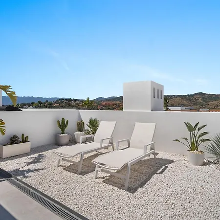 Lägenhet Dunes Penthouse - Brand New, Splendid Rooftop, Pool & Sea View Marbella