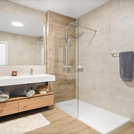Lägenhet Dunes Penthouse - Brand New, Splendid Rooftop, Pool & Sea View