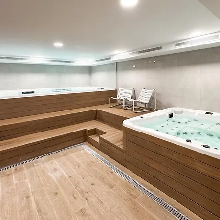 Dunes Penthouse - Brand New, Splendid Rooftop, Pool & Sea View * Marbella