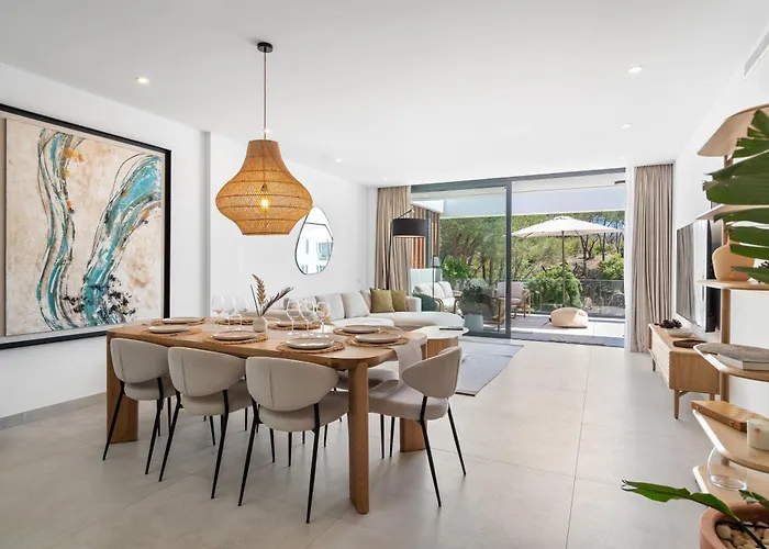 Dunes Penthouse - Brand New, Splendid Rooftop, Pool & Sea View Appartamento