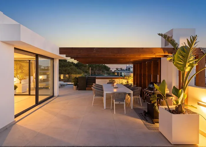 Dunes Penthouse - Brand New, Splendid Rooftop, Pool & Sea View Appartamento *