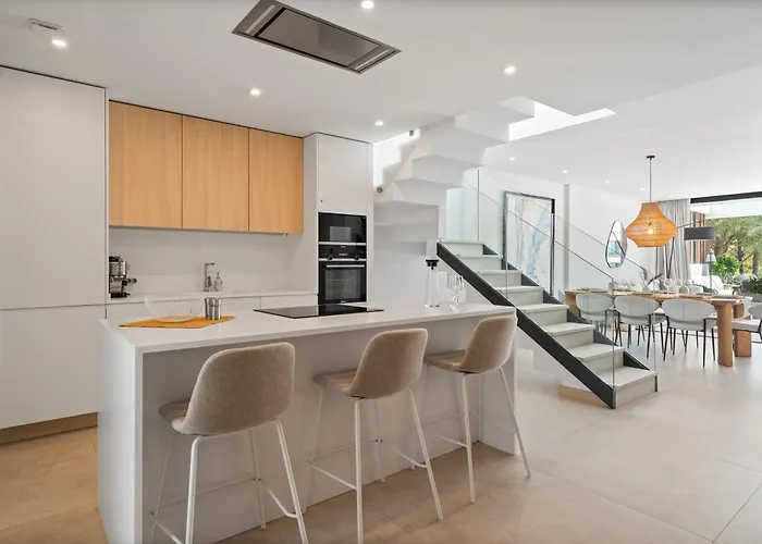 Dunes Penthouse - Brand New, Splendid Rooftop, Pool & Sea View Appartamento *
