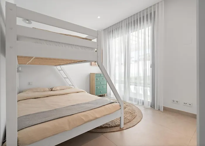 Dunes Penthouse - Brand New, Splendid Rooftop, Pool & Sea View Appartamento *